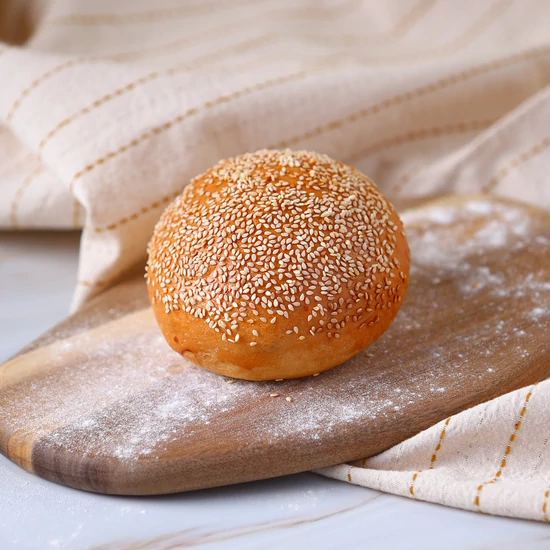 Szezámos Zsemle 110 g